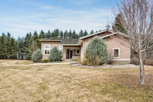 Acreage near Wetaskiwin