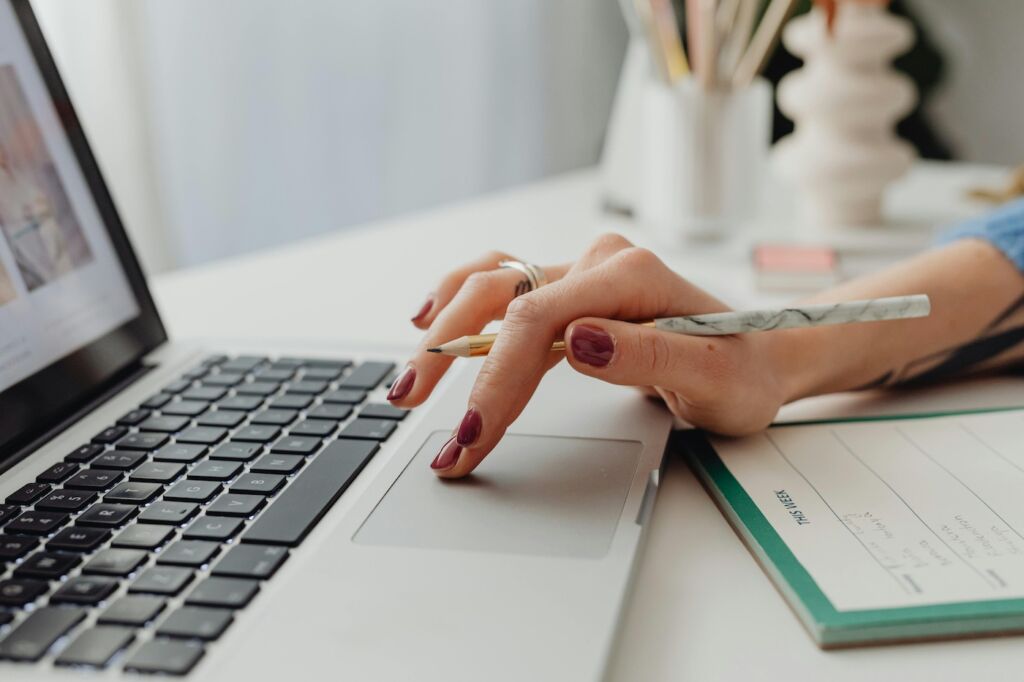 Everything Sellers Need to Know About Listing Agreements