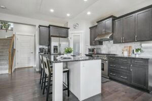 2469 Ware Crescent