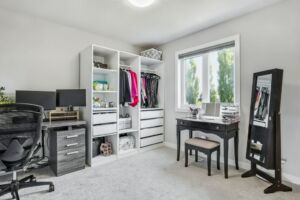 2469 Ware Crescent