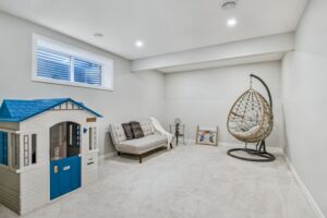 2469 Ware Crescent