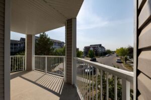 Spacious wraparound patio with lovely views in Larkspur condo